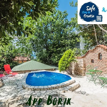 Apartment Borik *